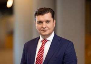 Interesul pentru investiţii continuă să crească în România. NN integrează un ETF administrat activ în fondul Global Opportunities